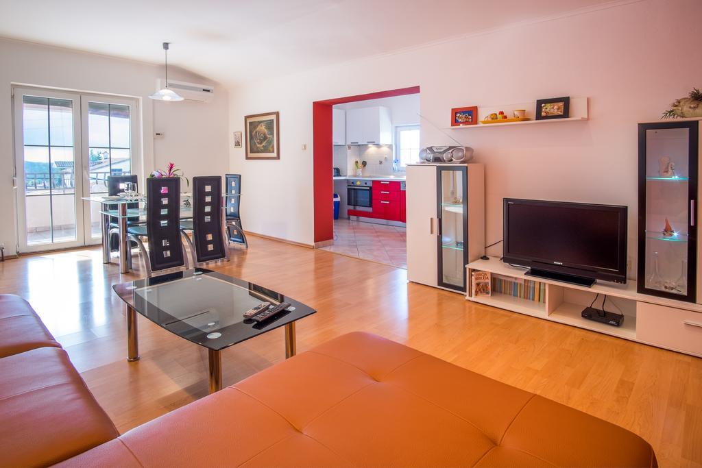 Apartments Jenny Pinezići Zewnętrze zdjęcie