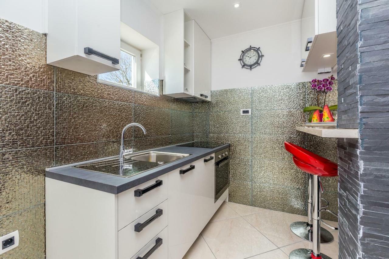 Apartments Jenny Pinezići Zewnętrze zdjęcie