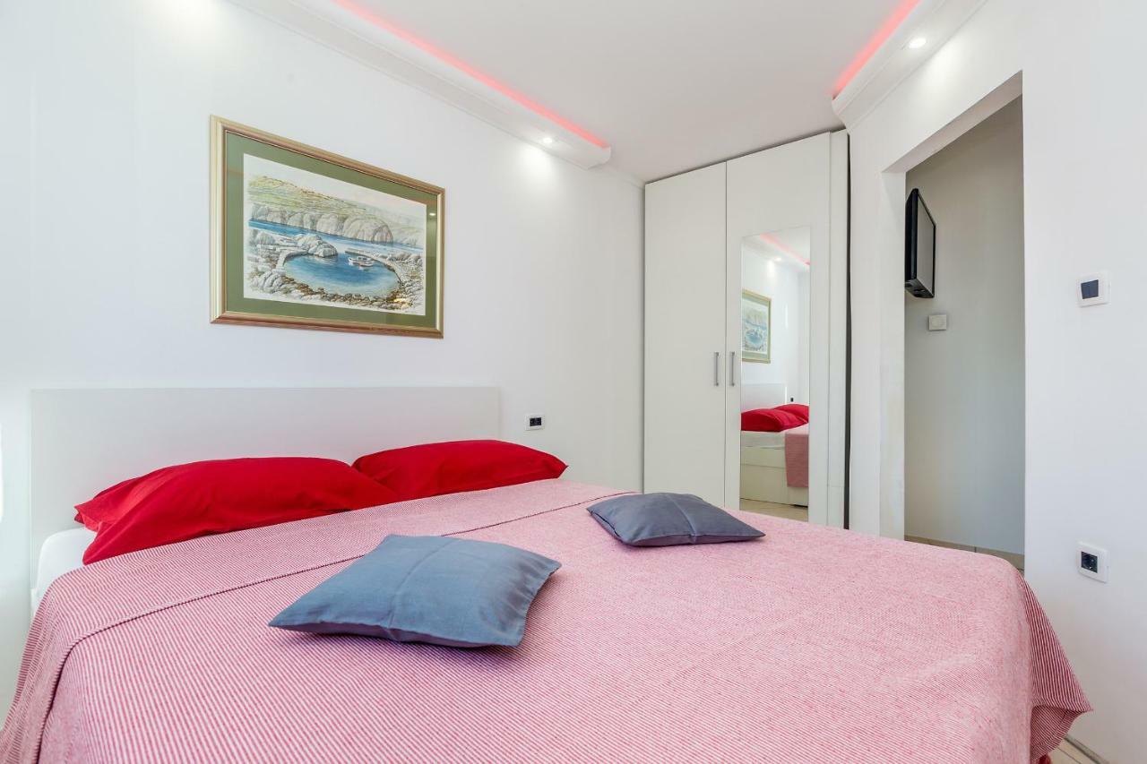 Apartments Jenny Pinezići Zewnętrze zdjęcie