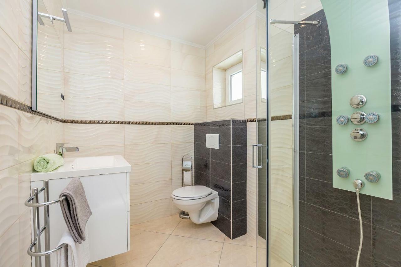Apartments Jenny Pinezići Zewnętrze zdjęcie